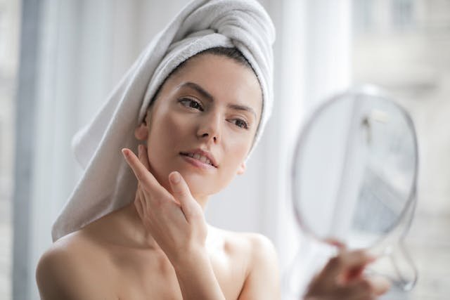 La importancia de la exfoliación: Tipos y elección adecuada para cada tipo de piel